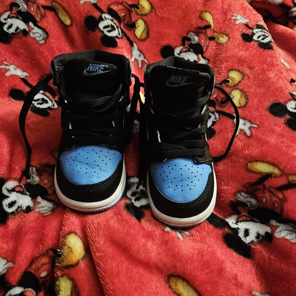 Jordan 1 retro High OG - Picture 2 of 8